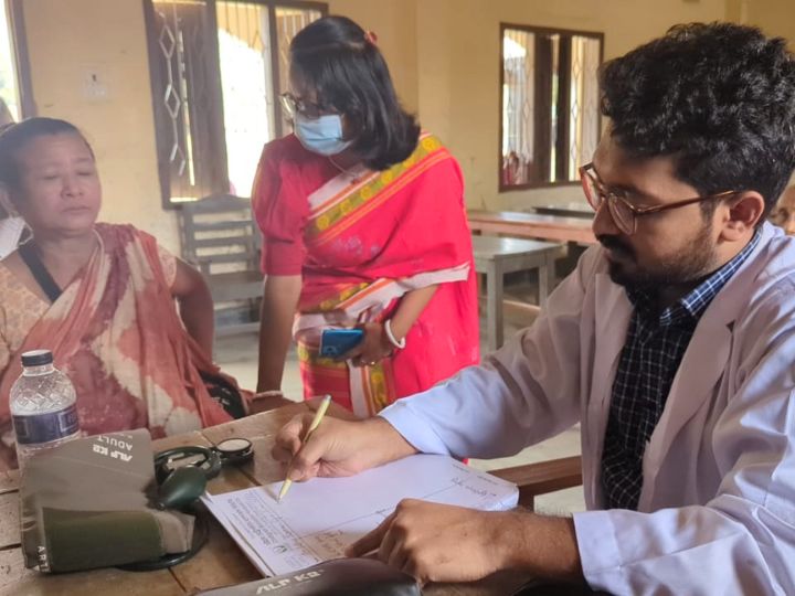 বিনামূল্যে চিকিৎসা সেবা