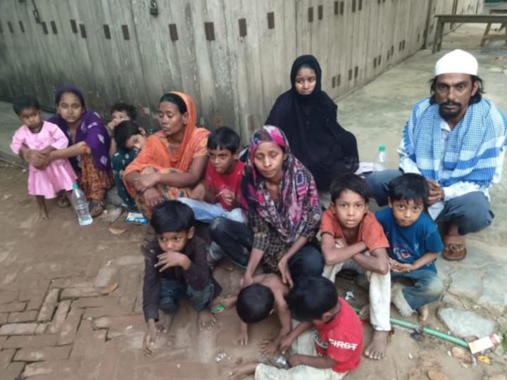 খাগড়াছড়ির সীমান্ত পয়েন্ট দিয়ে অনুপ্রবেশকারী ভারতীয় নাগরিকদের মানবিক সহায়তা নিতে দেখা যাচ্ছে
