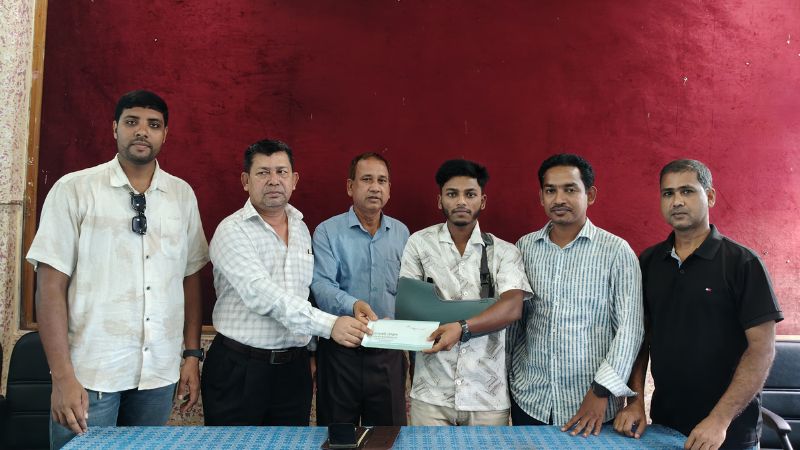 খাগড়াছড়ি প্রেসক্লাবের অনুদান প্রদান অনুষ্ঠান