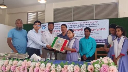 খাগড়াছড়ির লক্ষীছড়িতে দুর্নীতি প্রতিরোধে বিতর্ক প্রতিযোগিতা ও পুরস্কার বিতরণ