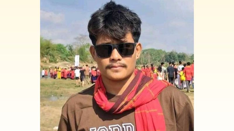 দীঘিনালায় গাছের ডাল কাটার সময় বিদ্যুৎস্পৃষ্ট হয়ে যুবকের মর্মান্তিক মৃত্যু
