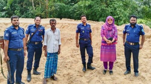 রামগড়ে কৃষিজমিতে অবৈধ বালি উত্তোলনে দুই লাখ টাকা জরিমানা