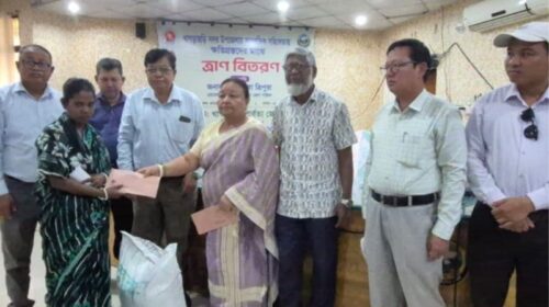 খাগড়াছড়িতে সহিংসতায় ক্ষতিগ্রস্তদের পাশে পার্বত্য জেলা পরিষদ